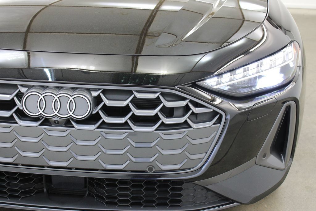 Used 2025 Audi A5 2.0T Premium Plus w/ Premium Plus AWD/4WD image 8