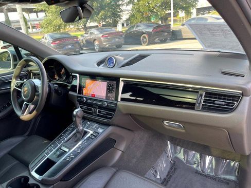 Used 2019 Porsche Macan image 70