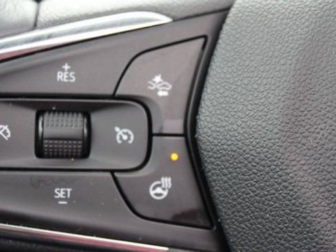 Used 2022 Chevrolet TrailBlazer ACTIV w/ Sun and Liftgate Package image 13