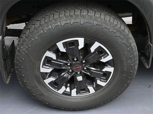 Used 2023 Nissan Frontier PRO-4X w/ Pro Convenience Package image 5