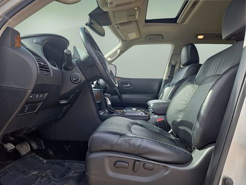 Used 2024 Nissan Armada SL image 21