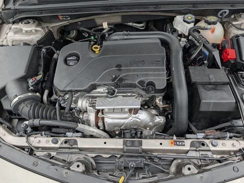 Used 2025 Chevrolet Malibu LT FWD image 43