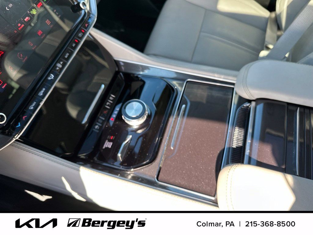 Used 2024 Jeep Wagoneer 4WD w/ Premium Group I image 20