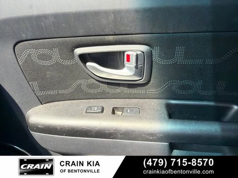 Used 2013 Kia Soul + FWD image 26