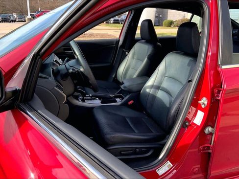 Used 2017 Honda Accord Sport Special Edition image 7