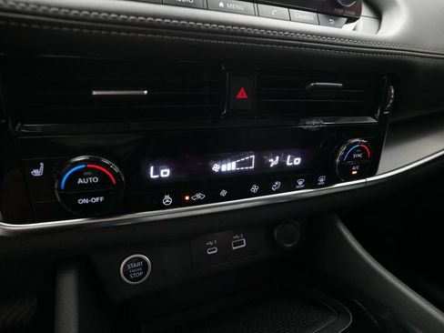 Used 2021 Nissan Rogue SV AWD/4WD image 20