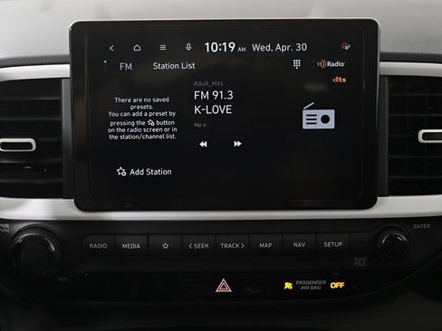 New 2025 Hyundai Venue Limited FWD image 18
