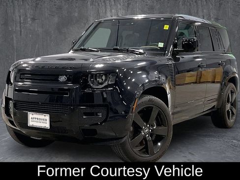 Used 2025 Land Rover Defender 110 V8 AWD/4WD image 1