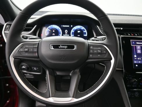 New 2025 Jeep Grand Cherokee L Altitude image 7