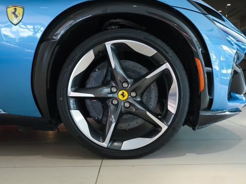 Used 2025 Ferrari Purosangue AWD/4WD image 45