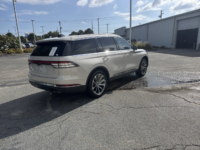 Used 2025 Lincoln Aviator Reserve w/ Illumination Package AWD/4WD image 5
