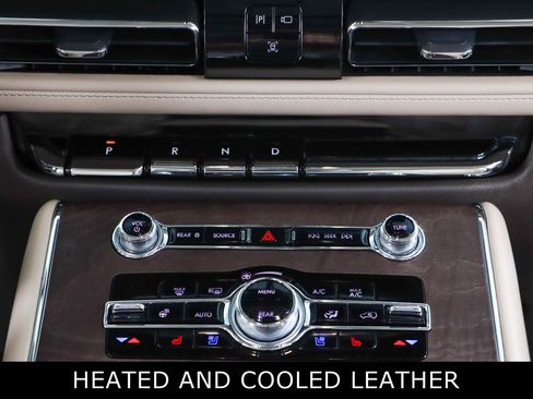 Used 2023 Lincoln Aviator Reserve w/ Equipment Group 201A AWD/4WD image 21