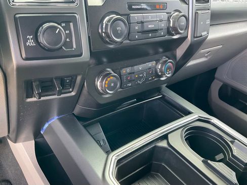 Certified 2022 Ford F250 XLT w/ XLT Premium Package image 70