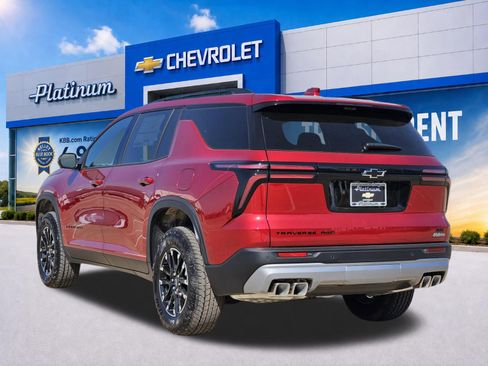 New 2026 Chevrolet Traverse Z71 w/ Driver Confidence Package AWD/4WD image 4