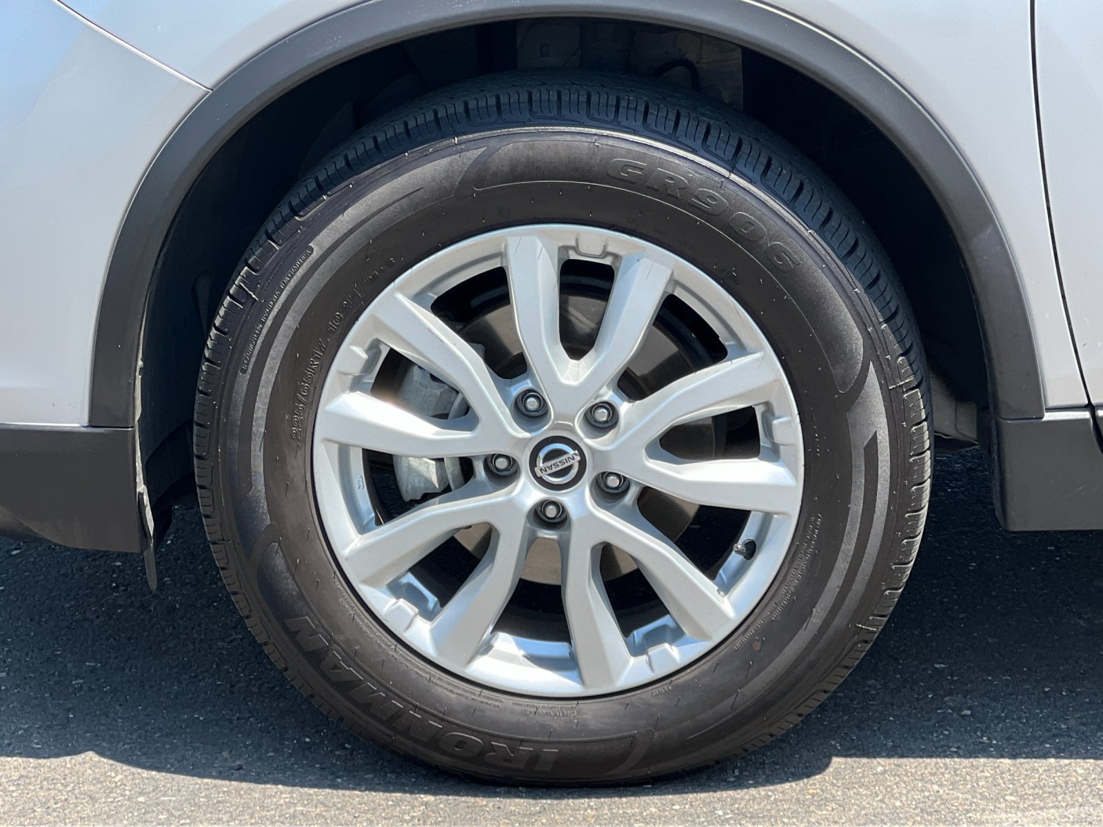 Used 2020 Nissan Rogue SV FWD image 24