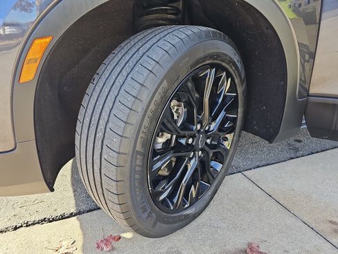 Used 2022 Chevrolet Blazer LT w/ Sound & Technology Package image 32