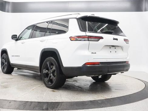 Certified 2023 Jeep Grand Cherokee L Laredo image 3