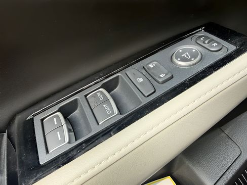 Used 2024 Honda Accord Touring image 25