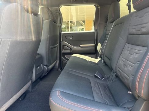 Used 2024 Nissan Frontier Pro-X RWD image 19