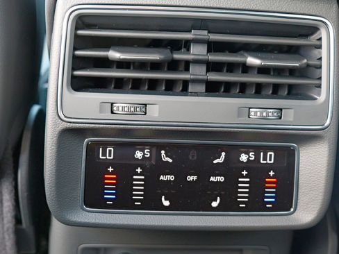 New 2025 Audi Q8 Premium Plus image 41