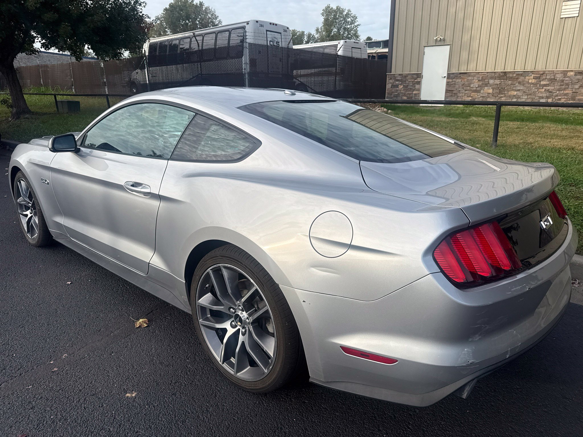 Used 2015 Ford Mustang GT Premium w/ Equipment Group 401A RWD image 7