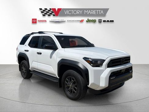 Used 2025 Toyota 4Runner SR5 AWD/4WD image 7