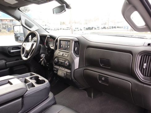 Used 2022 Chevrolet Silverado 2500 Custom w/ Custom Value Package image 29