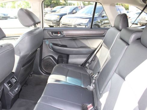 Used 2018 Subaru Outback 2.5i Limited AWD/4WD image 22