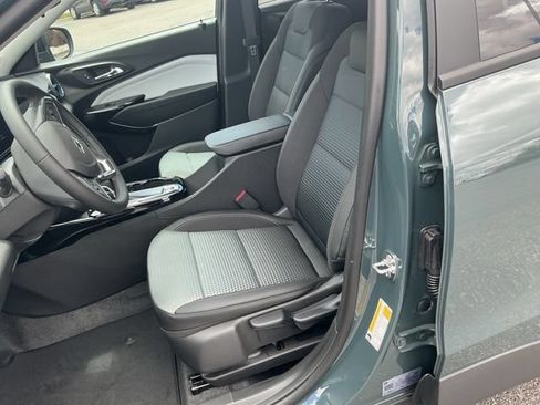 New 2026 Chevrolet Trax LT w/ Driver Confidence Package FWD image 10