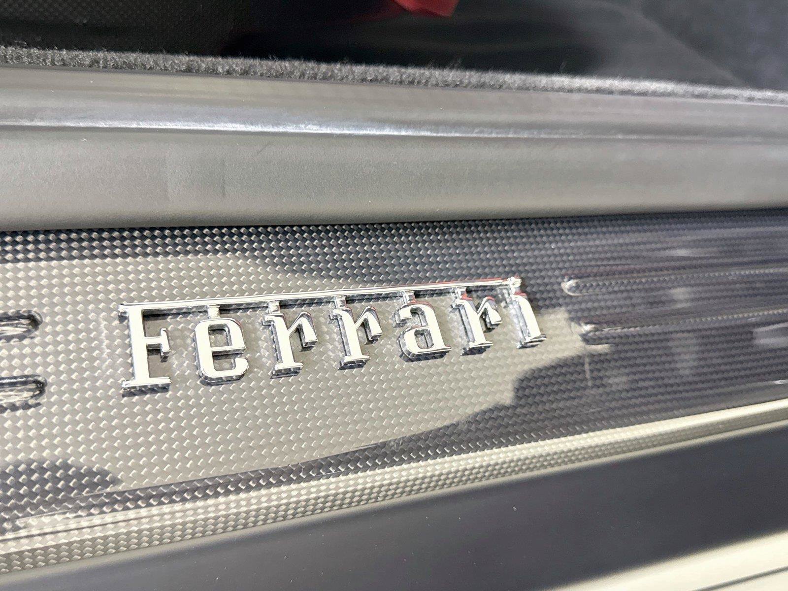 Used 2019 Ferrari 812 Superfast RWD image 35