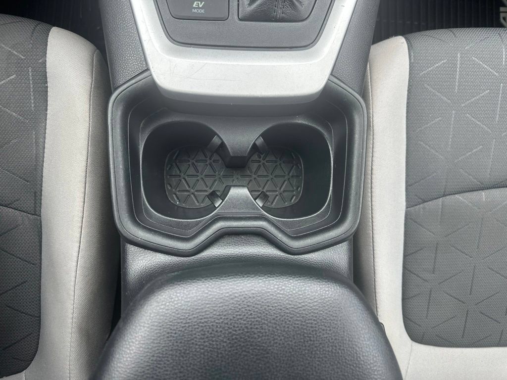 Used 2020 Toyota RAV4 XLE w/ Convenience Package AWD/4WD image 7