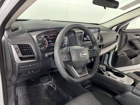 New 2026 Nissan Rogue SV FWD image 20