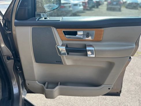 Used 2015 Land Rover LR4 HSE LUX AWD/4WD image 22