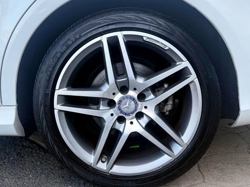 Used 2014 Mercedes-Benz E 350 4MATIC Sedan image 58