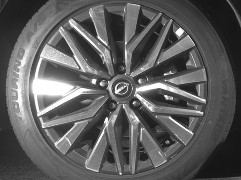 Used 2025 Nissan Altima 2.5 SV FWD image 13