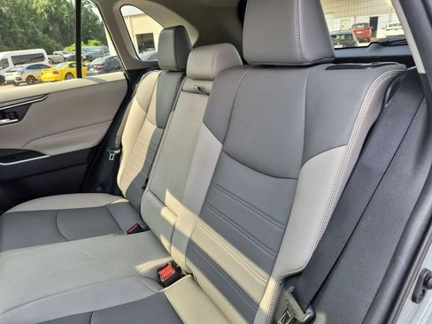 Used 2021 Toyota RAV4 XLE Premium FWD image 30