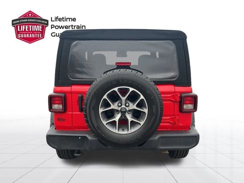 Used 2024 Jeep Wrangler Sport AWD/4WD image 4