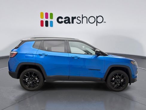 Used 2023 Jeep Compass Latitude w/ Convenience Group image 6