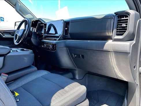 Used 2023 Chevrolet Silverado 1500 LT AWD/4WD image 14