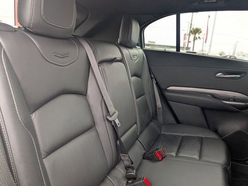 Used 2024 Cadillac XT4 Premium Luxury image 30
