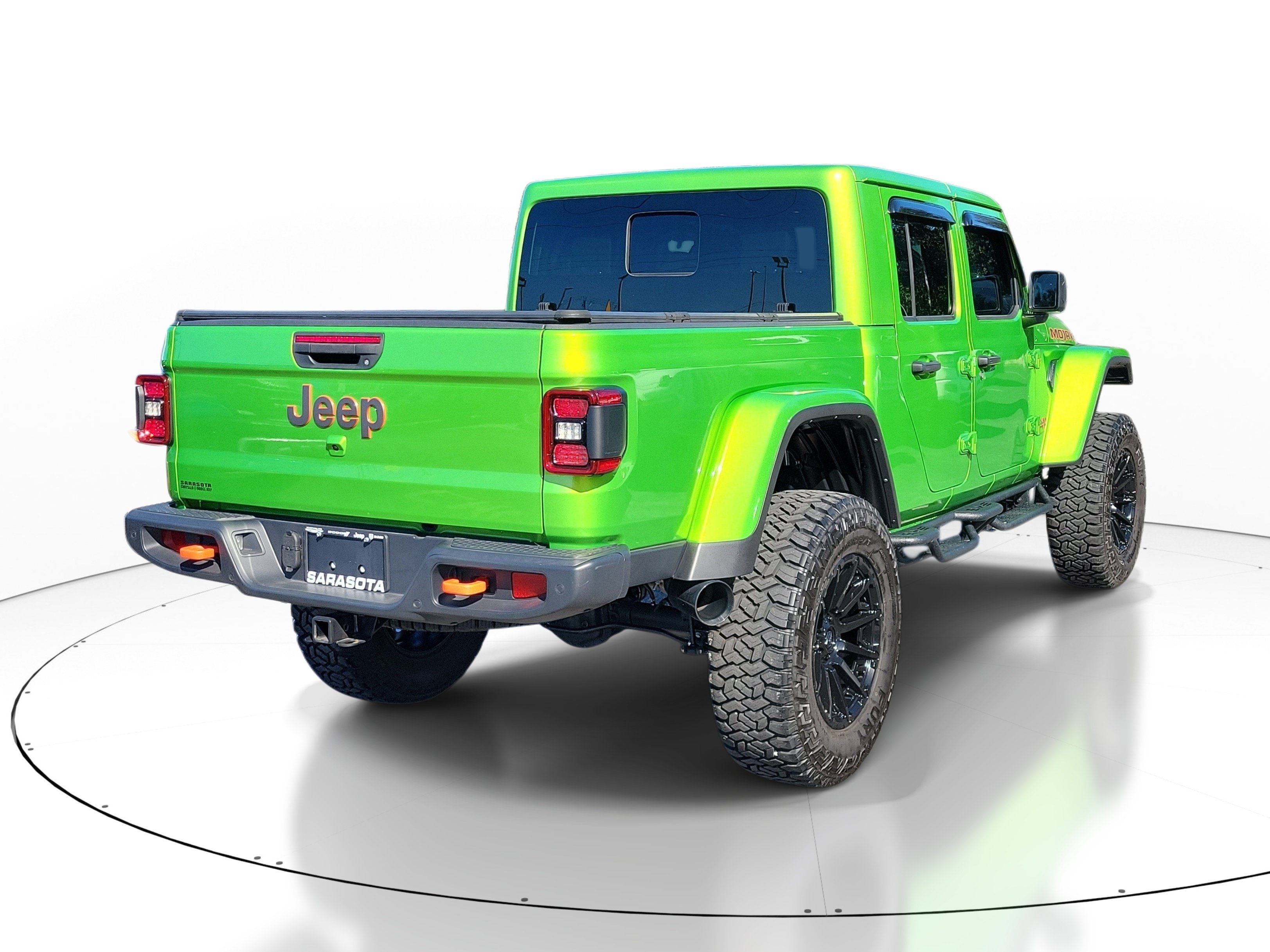 Used 2025 Jeep Gladiator Mojave w/ Safety Group AWD/4WD image 6