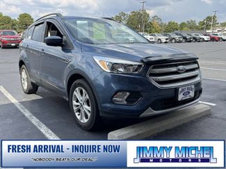 Used 2018 Ford Escape SE w/ SE Sync 3 Package image 1