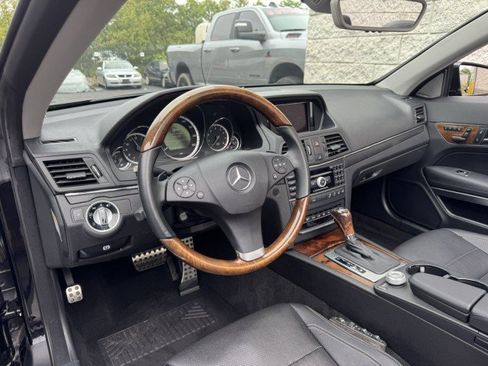 Used 2011 Mercedes-Benz E 550 Cabriolet image 6