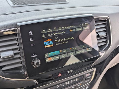 Used 2019 Honda Pilot Elite image 27