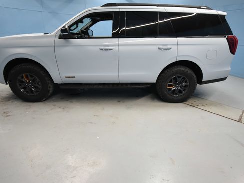 New 2026 Ford Expedition Tremor image 23