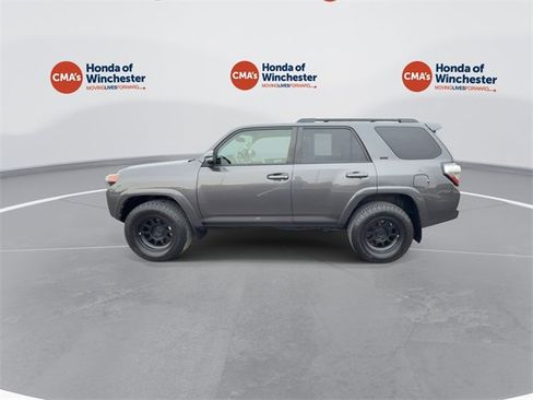 Used 2018 Toyota 4Runner SR5 Premium image 6