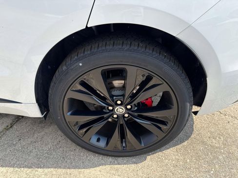 New 2025 Jaguar F-PACE R-Dynamic S image 3