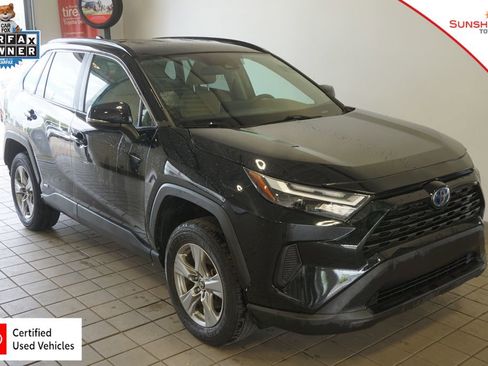Used 2024 Toyota RAV4 XLE w/ Weather Package AWD/4WD image 1