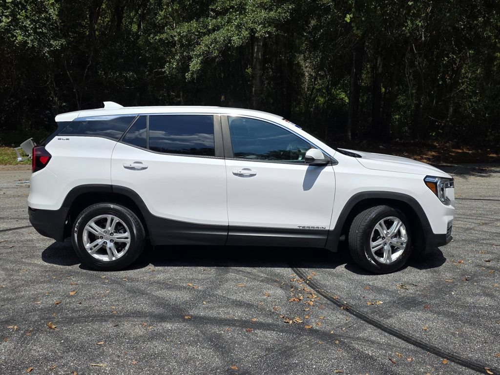 Used 2022 GMC Terrain SLE FWD image 31