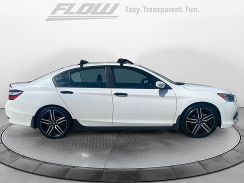 Used 2017 Honda Accord Sport image 10